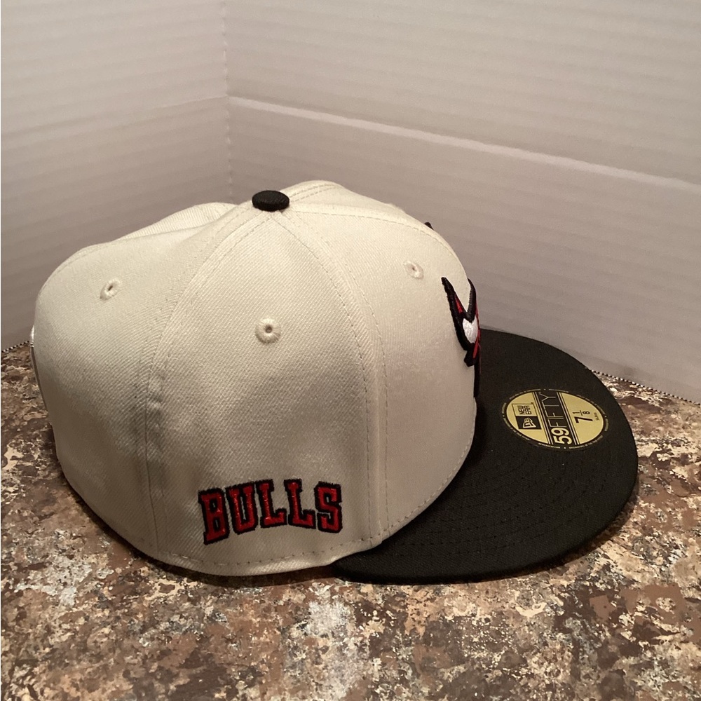 Chicago Bulls Baseball Cap Hat NWT - Picture 4 of 5